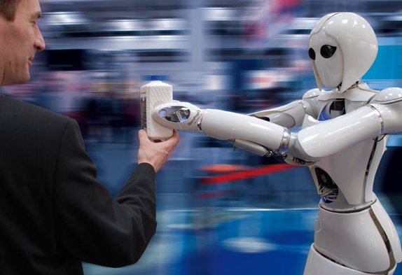 La technologie de mémoire sémantique SemProM-Sensor intégrée à des produits, en association avec des techniques de vision artificielle pour la détection d'objets, permet à AILA de manipuler individuellement des éléments hétérogènes et non unif