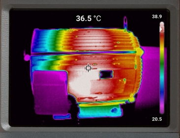 Image infrarouge d'un moteur prise par une caméra thermique Fluke TiS75+
